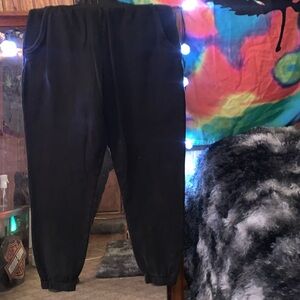 Victoria’s sport small joggers